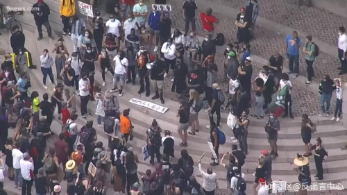 网传美国*威示***行游**图片多张是假的，但“咱们工人有力量”是真的