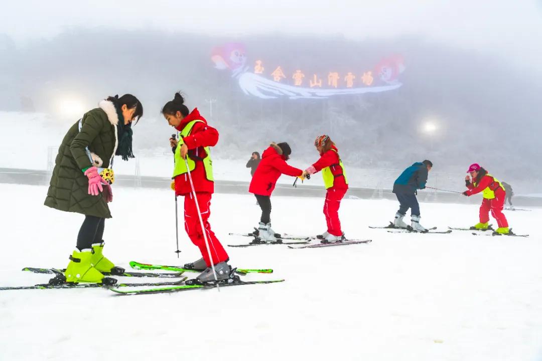 经过扶贫改造后乡村大变样,脱贫攻坚乡村旧貌