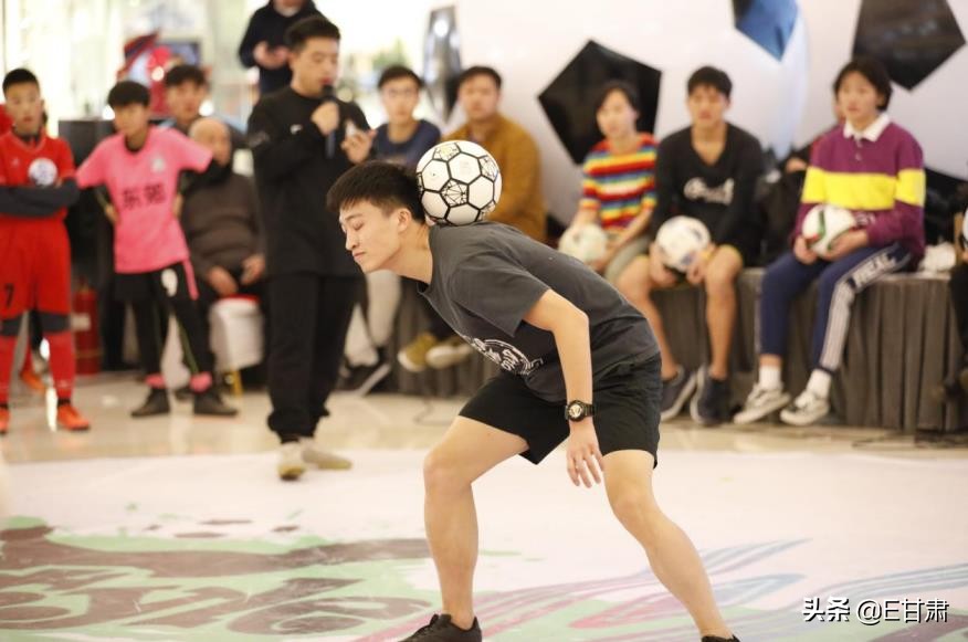 战马足球赛,战马赛事现场视频