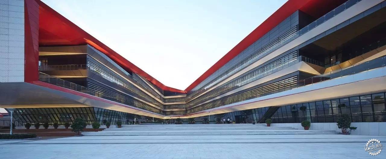 中国十大最美学校你都知道哪一些,中国最美八大中学