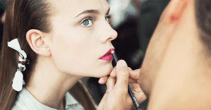 比较好用的美白精华,好用的美白精华温和而不刺激