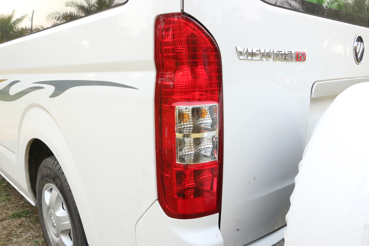 福田G9对卡座升顶房车,福田g9房车五菱房车对比