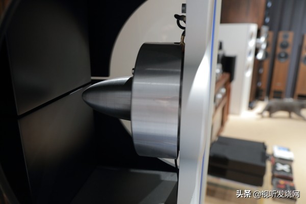 让音乐复活：PMCfactfenestria落地音箱