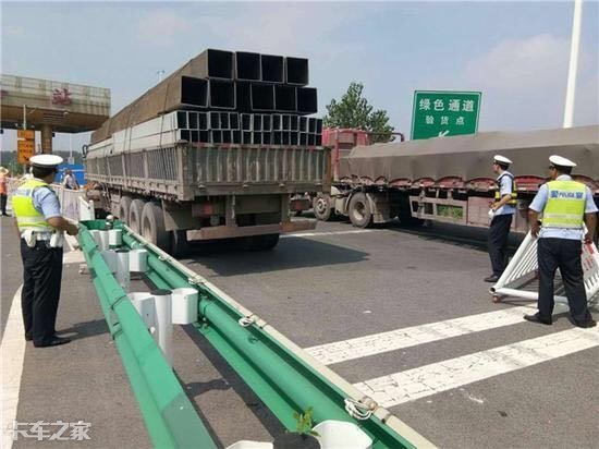 撞倒停放的摩托车走掉算逃逸吗,撞东西肇事逃逸处罚标准