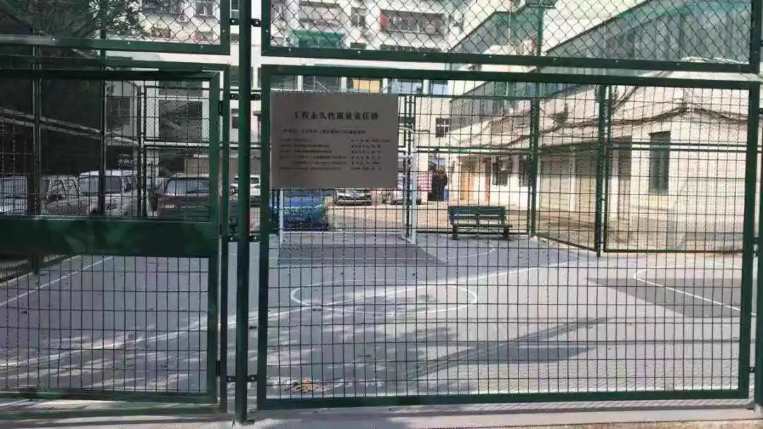 立新湖足球场几点钟开放,孝感免费5人足球场