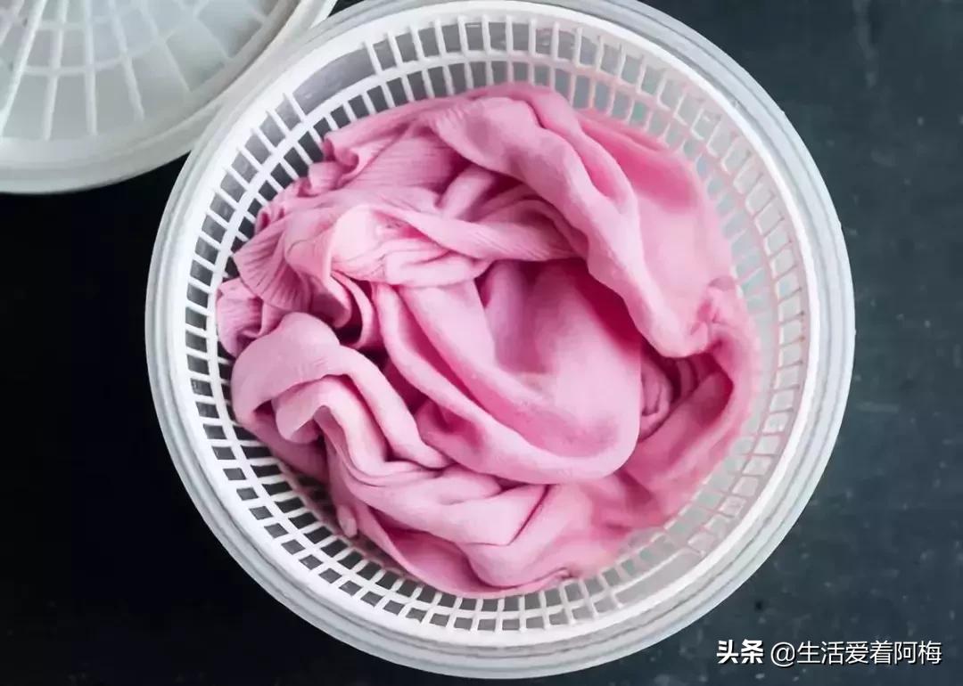 衣服洗不干净小妙招,怎么防止洗衣服时衣服变旧