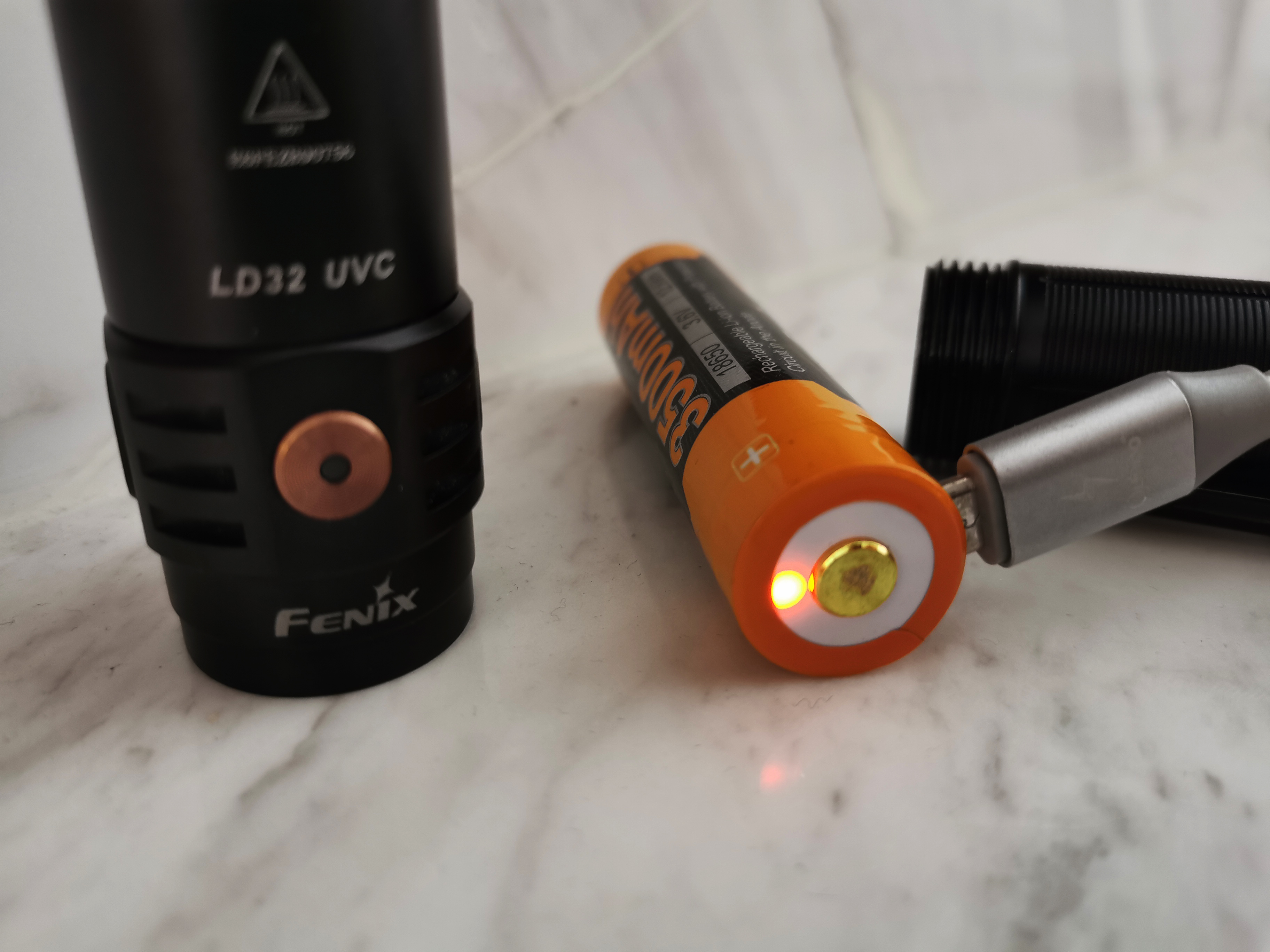 户外手电也能杀菌？FenixLD32手电化身成为抗疫EDC