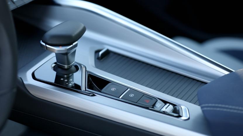 吉利星瑞1.5t试驾视频胖哥,吉利星瑞l2.0t试驾视频