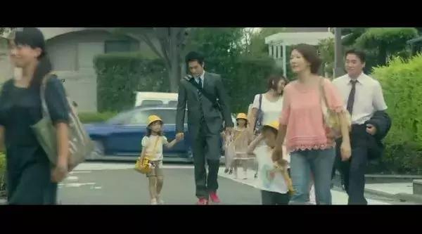 《白兔糖》:世间苦短,给你一颗甜甜的糖