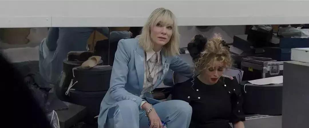 鐬掑ぉ杩囨捣鏃惰,鐬掑ぉ杩囨捣鏈嶈