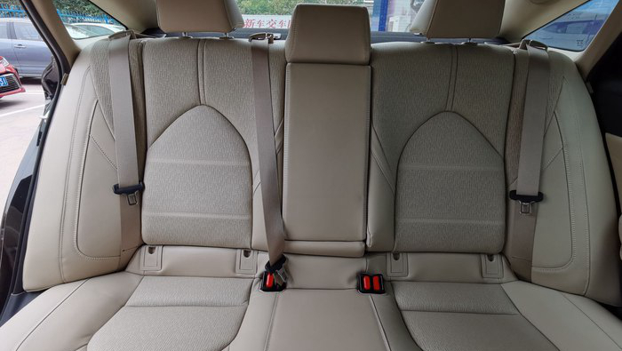 2.0亚洲龙动力试驾,亚洲龙2.0l发动机怎么样