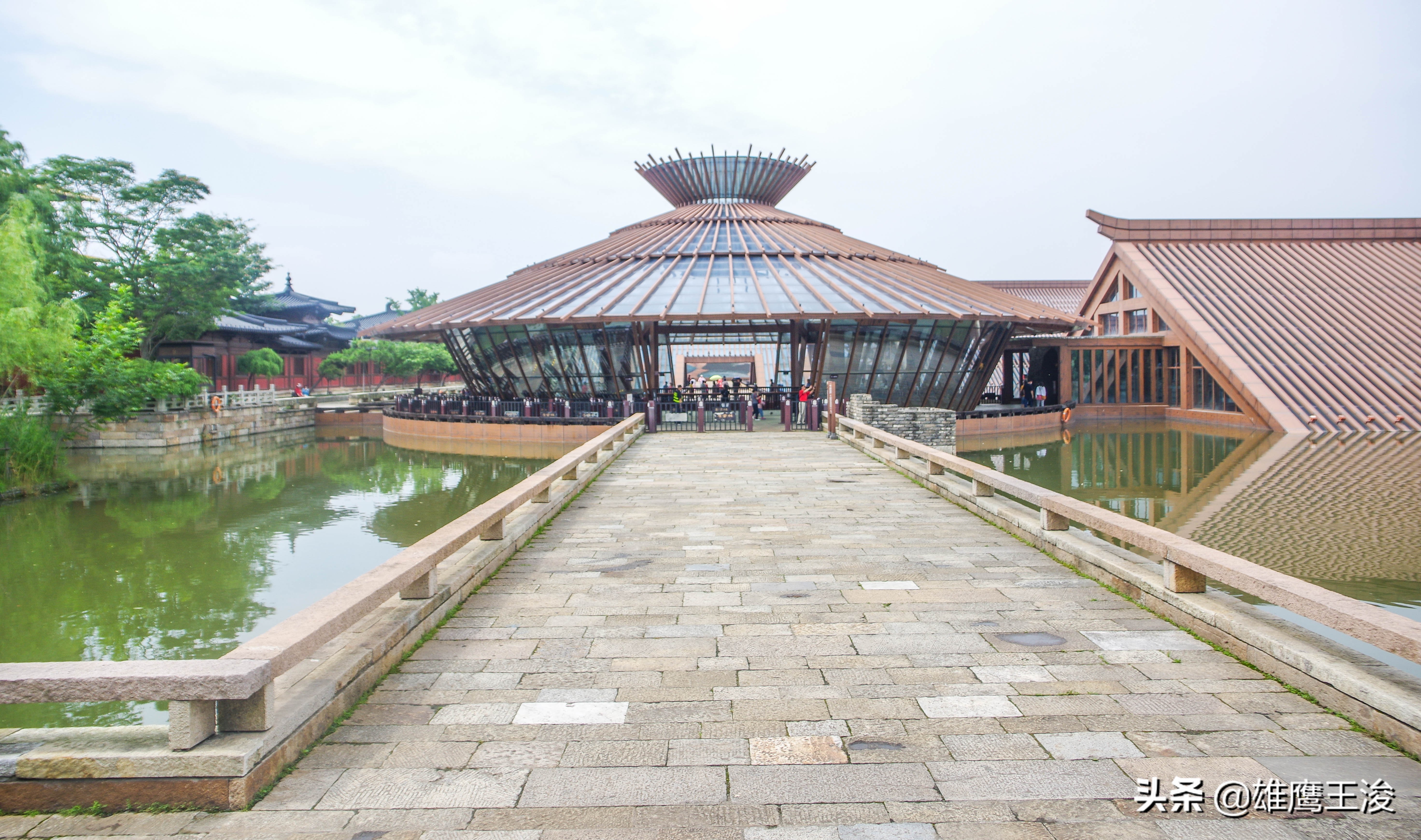 上海旅游必去的10大热门景点,上海最热门的旅游地方