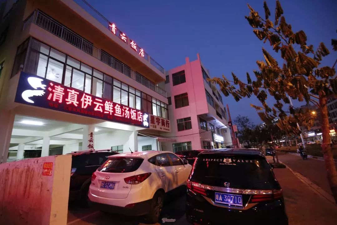 我们跟着本地人吃完这十家店，做了一份最靠谱的三亚美食线路