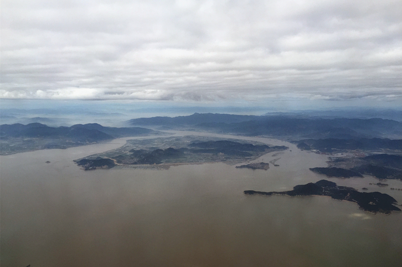 月下说金陵，晨起游南京