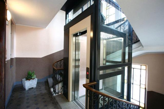 装修实木门套怎么选择,金属门套怎么选择