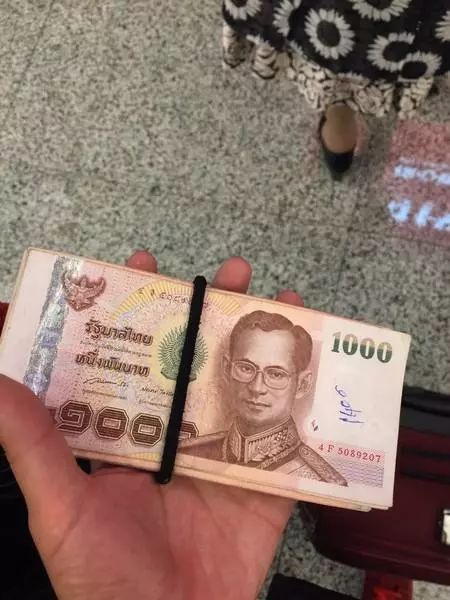 日本规定:不能舔手指翻纸!不知道的奇葩规定竟然这么多