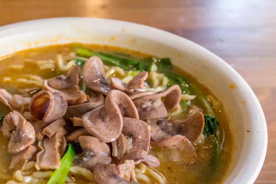 南京板仓街美食龙虾,南京板仓街面馆