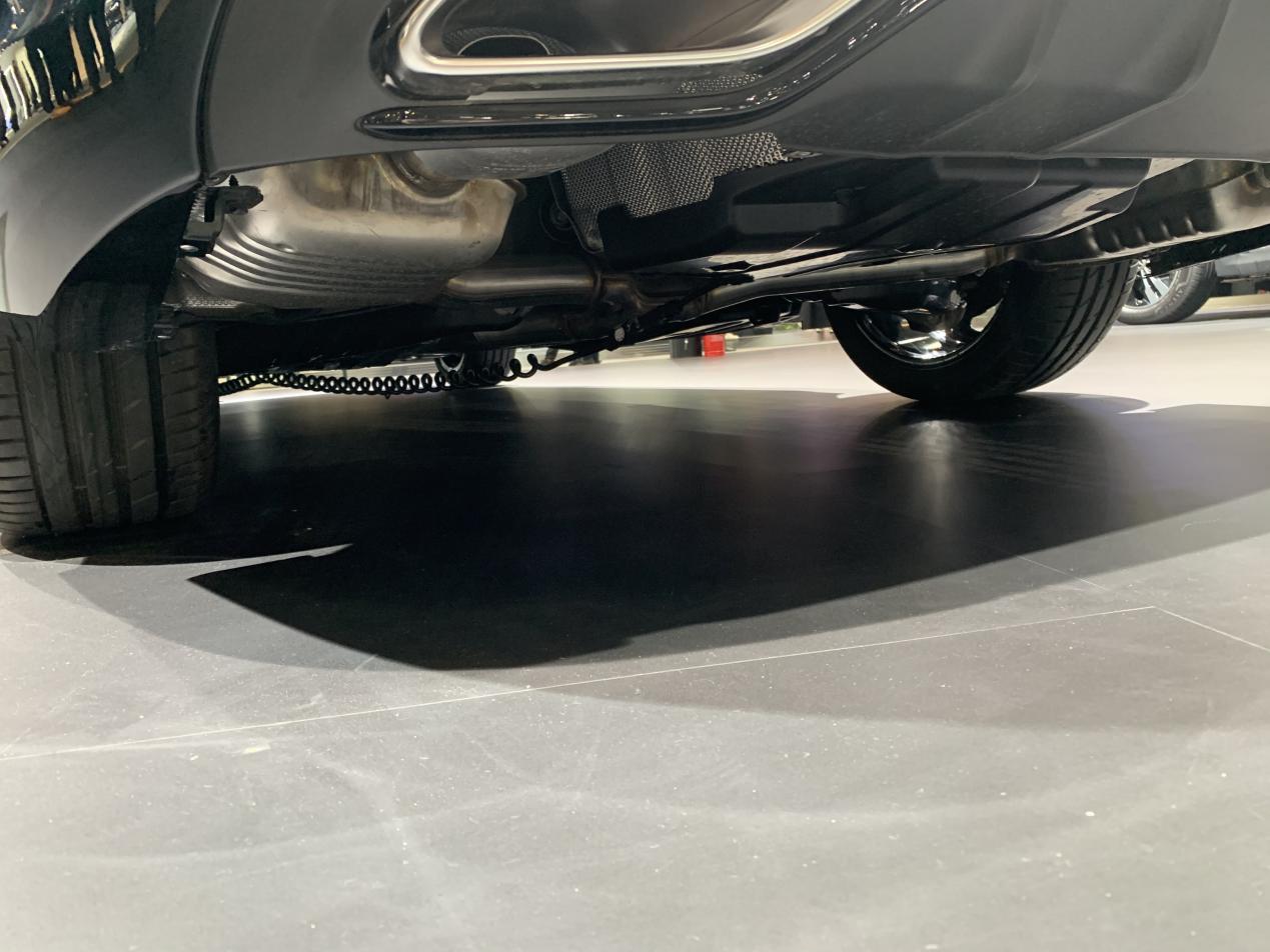 1.5T就卖30万,割韭菜还得是奔驰C级,评测C260