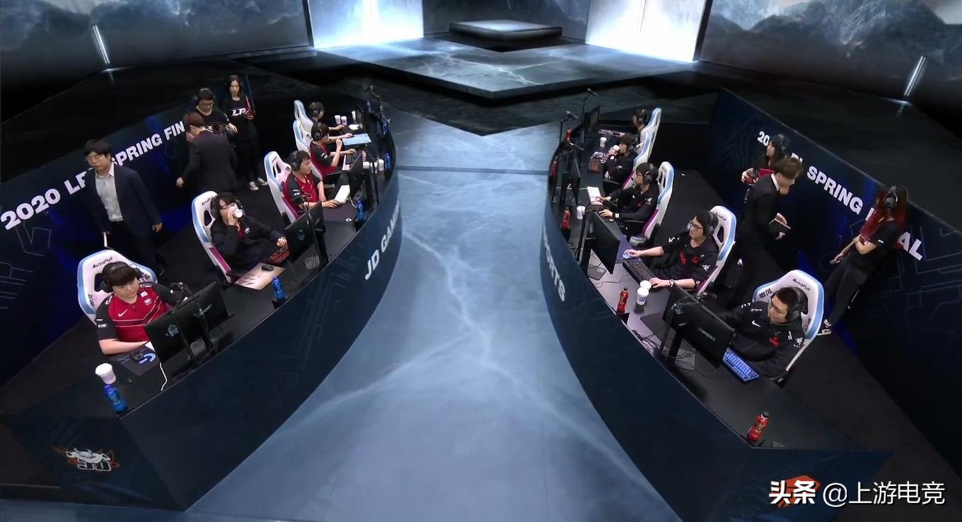 jdg夺冠后官方反应,热议jdg击败blg