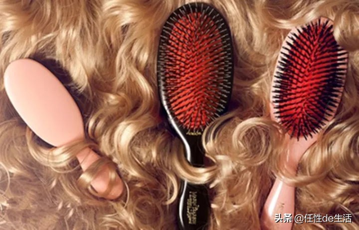 烫卷发成了金毛狮王怎么办,染烫的头发发质可以修复吗