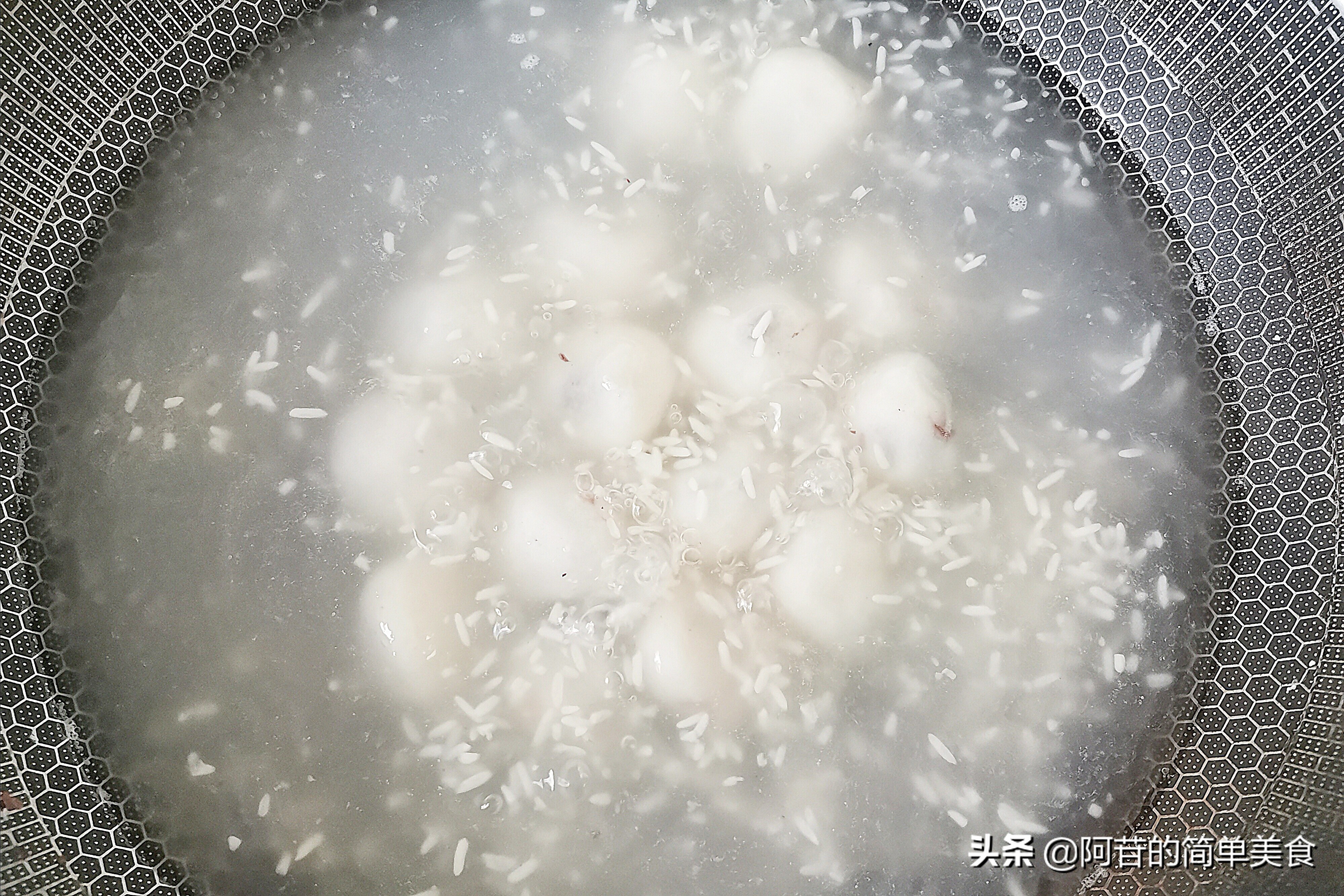 冰沙汤圆怎么做得软糯,红豆沙汤圆怎么煮好吃