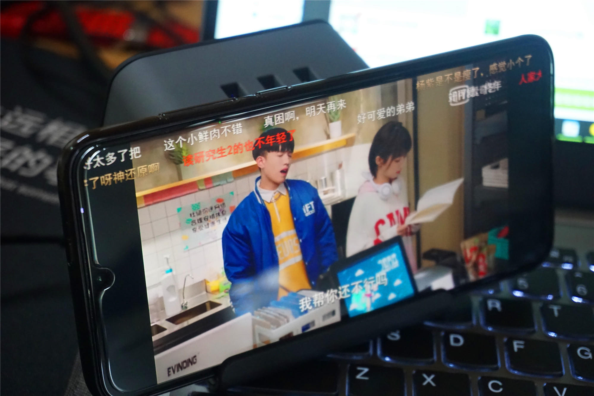 爱国者带线充电宝大容量20000快充,爱国者15w无线快充