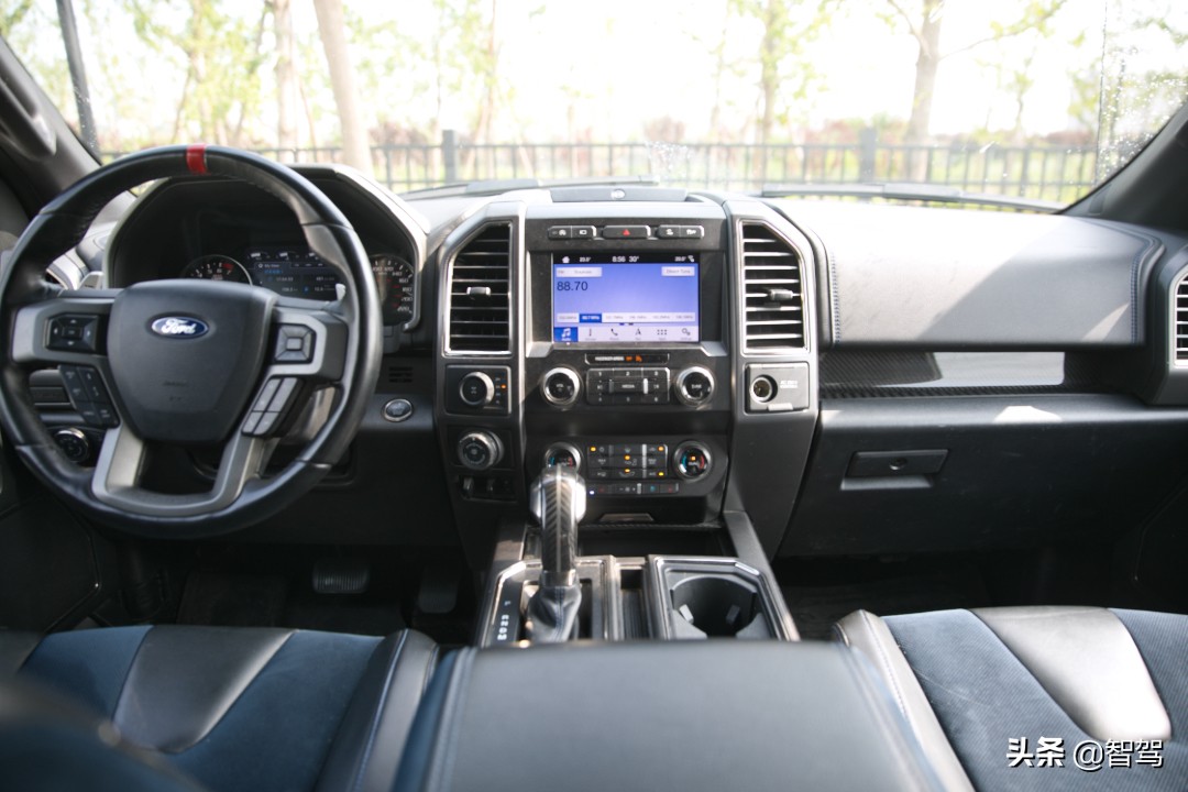 福特猛禽是年轻人的大玩具,福特猛禽加长版玩具车