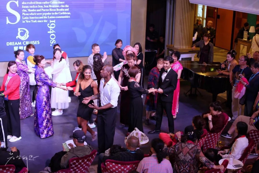 带着父母坐游轮到日本旅游,搭上邮轮去带着全家去旅行