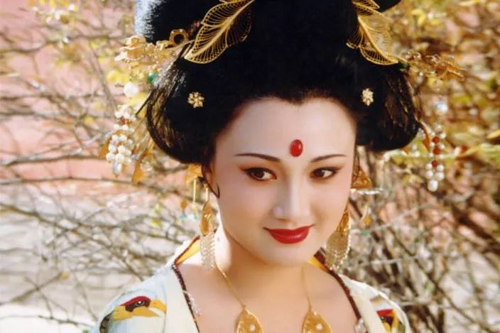 唐玄宗和杨玉环的关系,唐玄宗为什么宠杨玉环