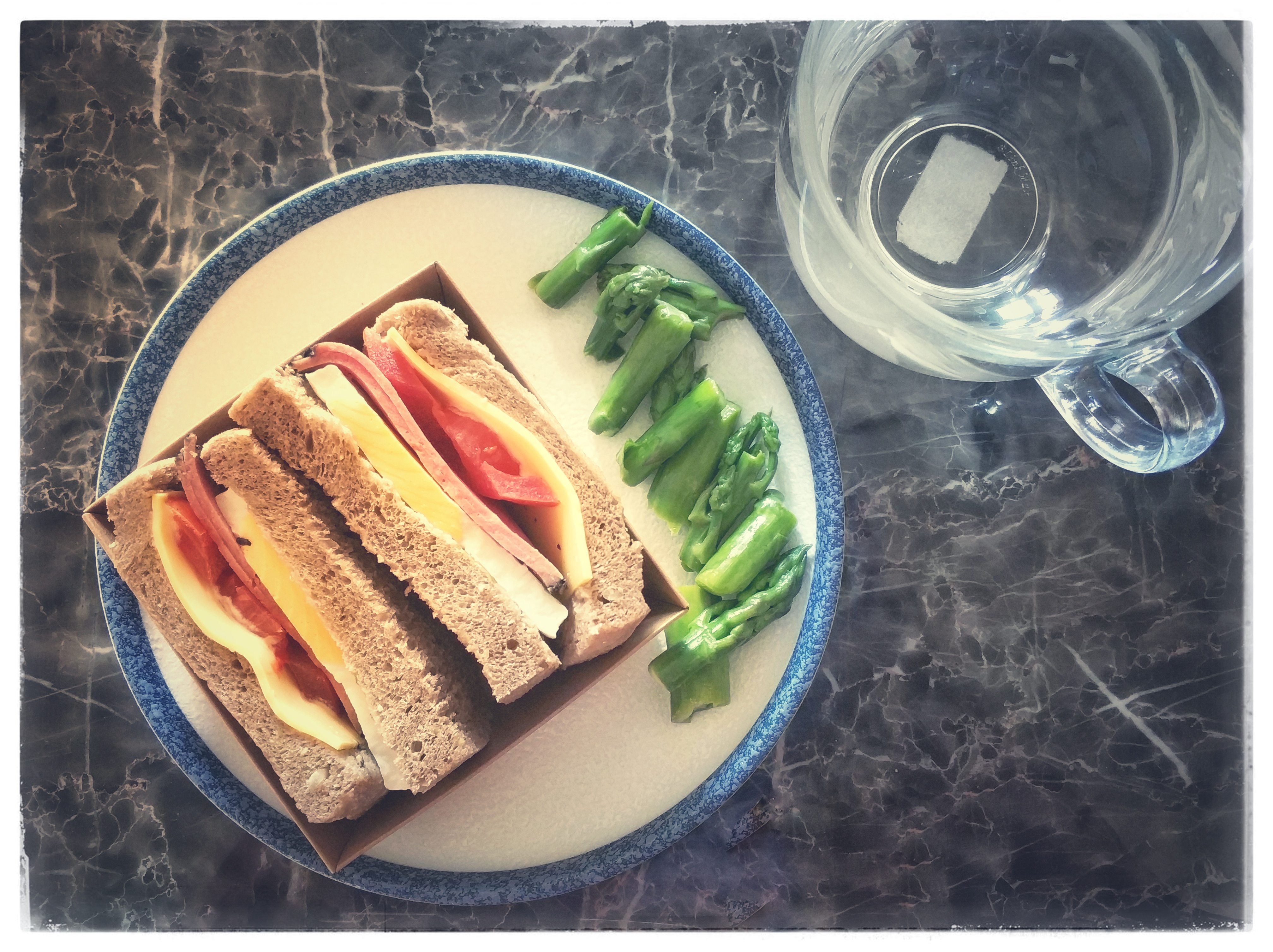 节食之后暴食症患者如何自救,节食导致消化能力差怎么改善