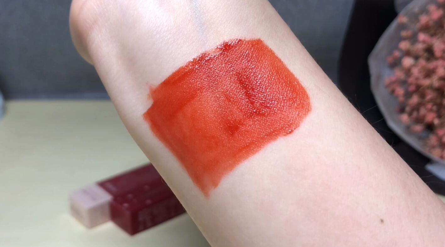 阿玛尼唇釉推荐必买色号405,烂番茄色阿玛尼405