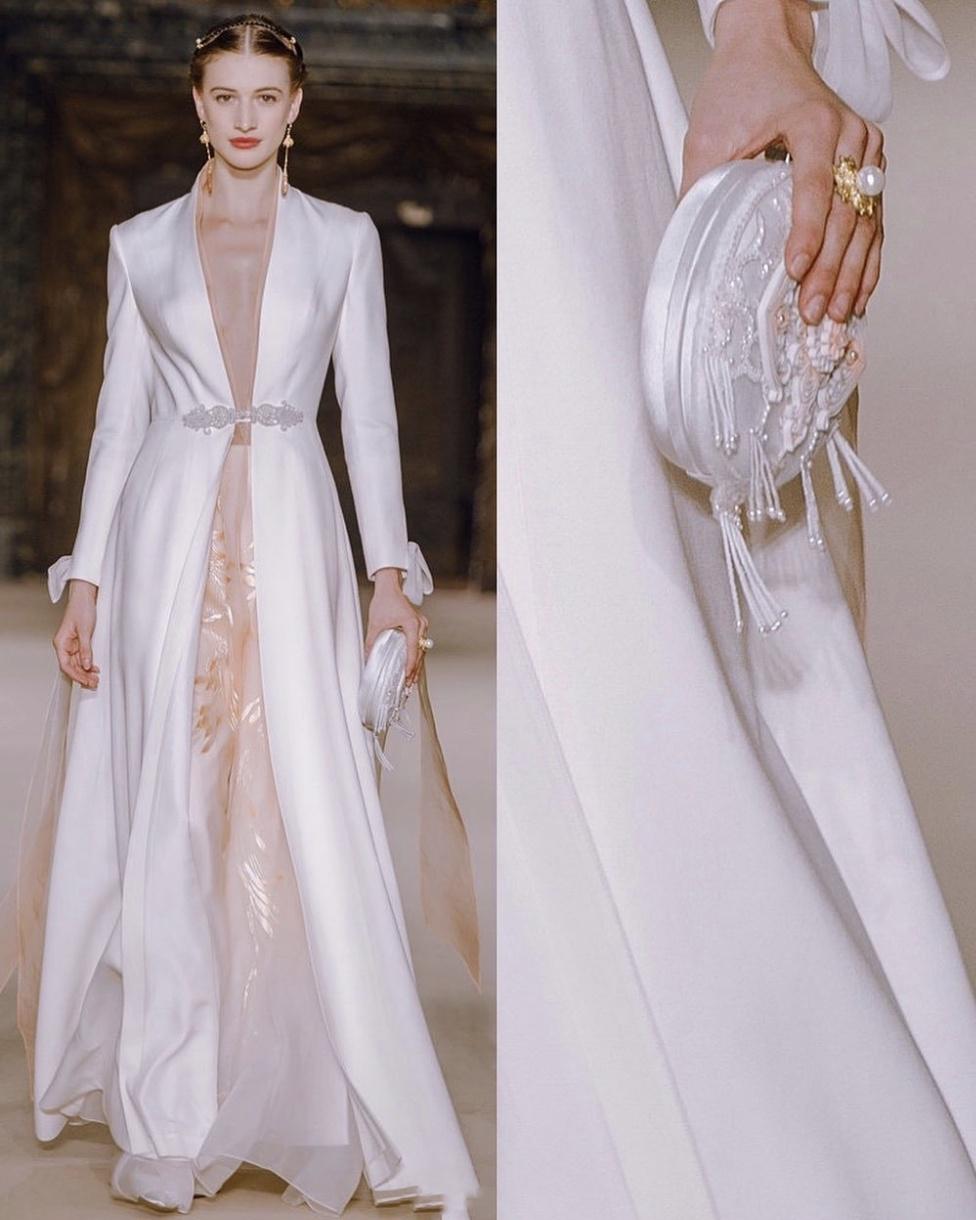 李宁首次亮相时装周,李宁展示衣服