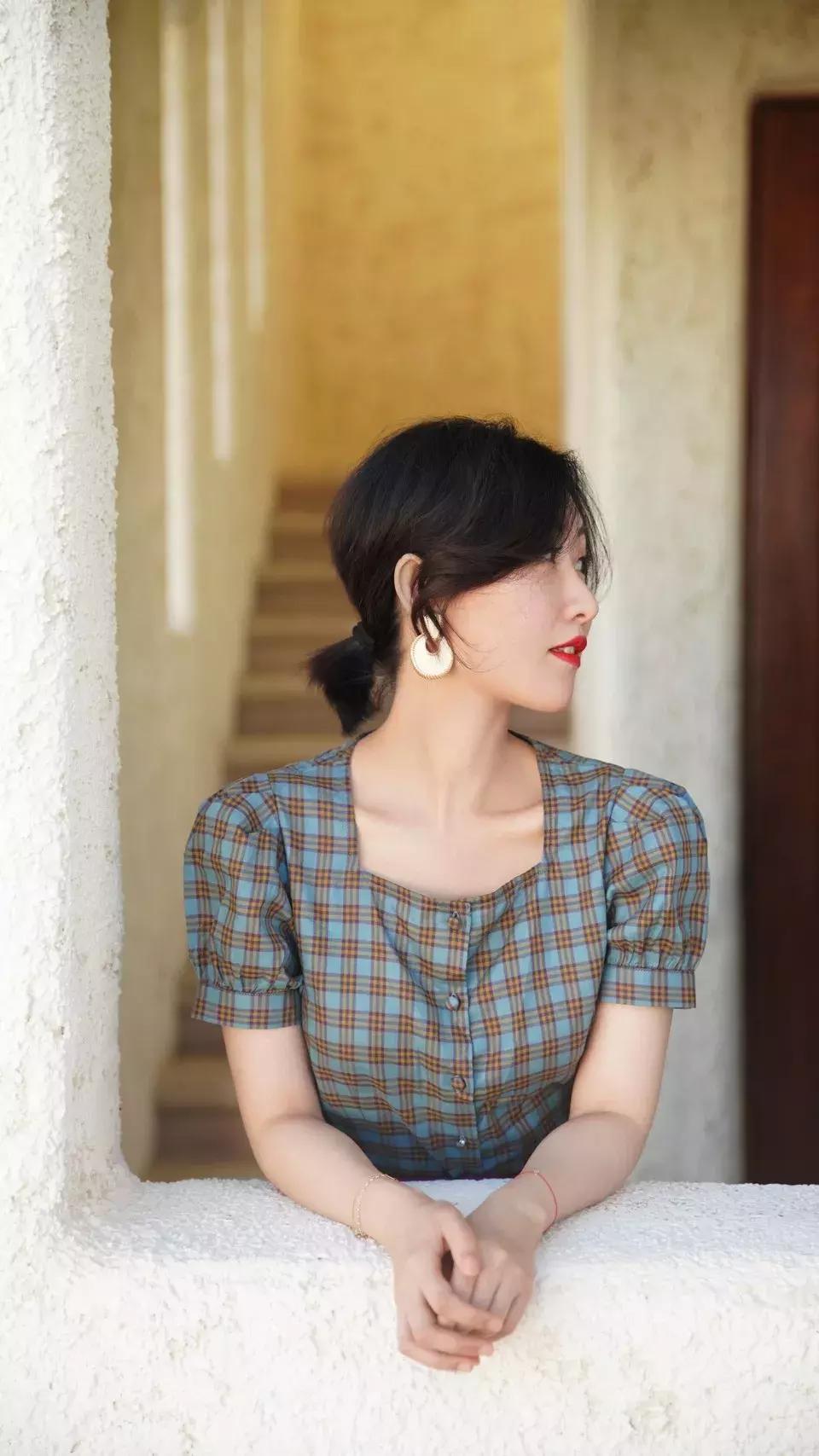 每次穿衣服感觉特别厚重,每次穿衣服的时候都觉得难受