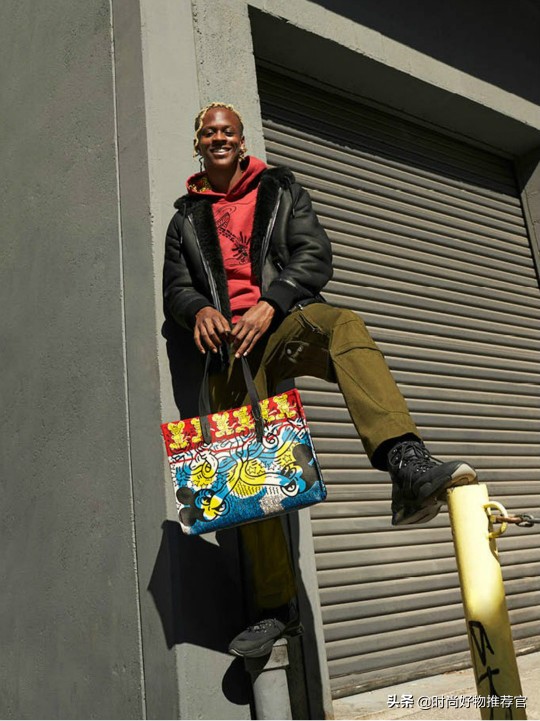 coach日记刺绣联名款,coachdisney联名包粉色