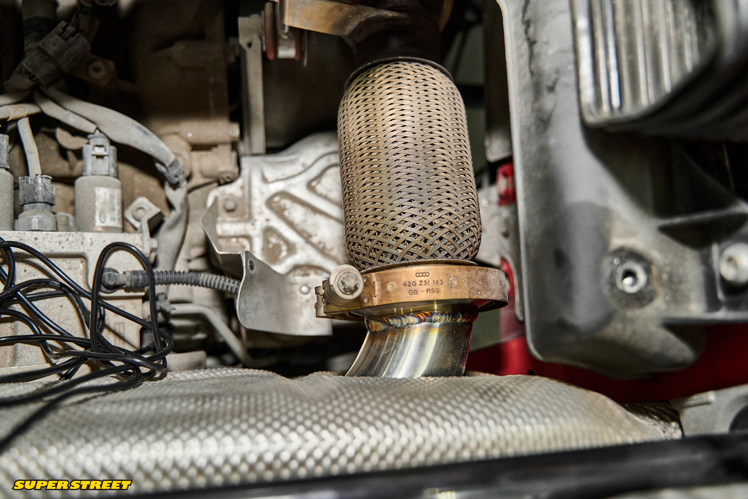 奥迪r8改装最佳效果,奥迪r8改全段排气声浪