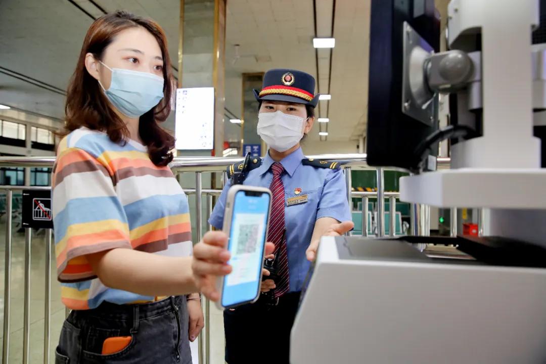 再见车票视频,年后的火车票