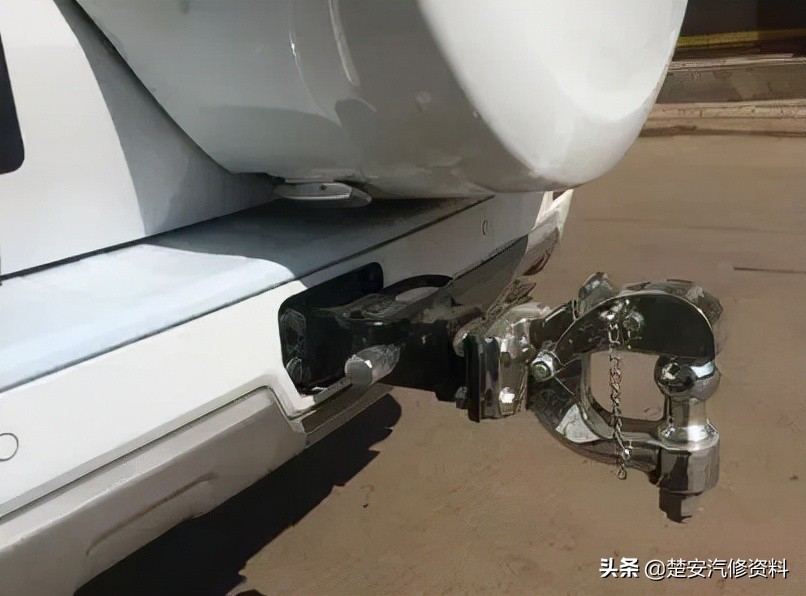 装有流氓钩的车被追尾怎么定责,装了流氓钩追尾谁的责任