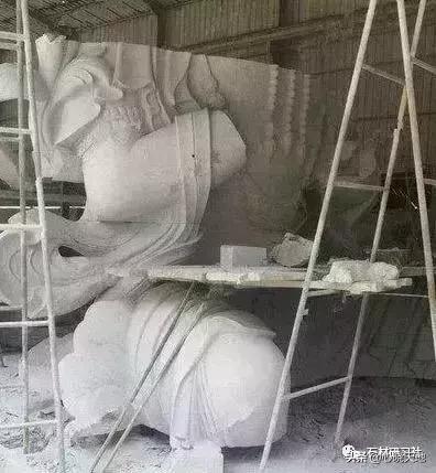 石雕观音佛像雕刻,彩绘汉白玉观音石雕佛像雕刻定制