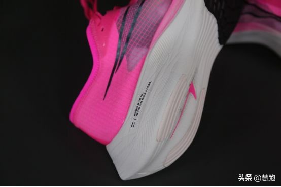 跑马季,跑全马的耐克碳板跑鞋推荐