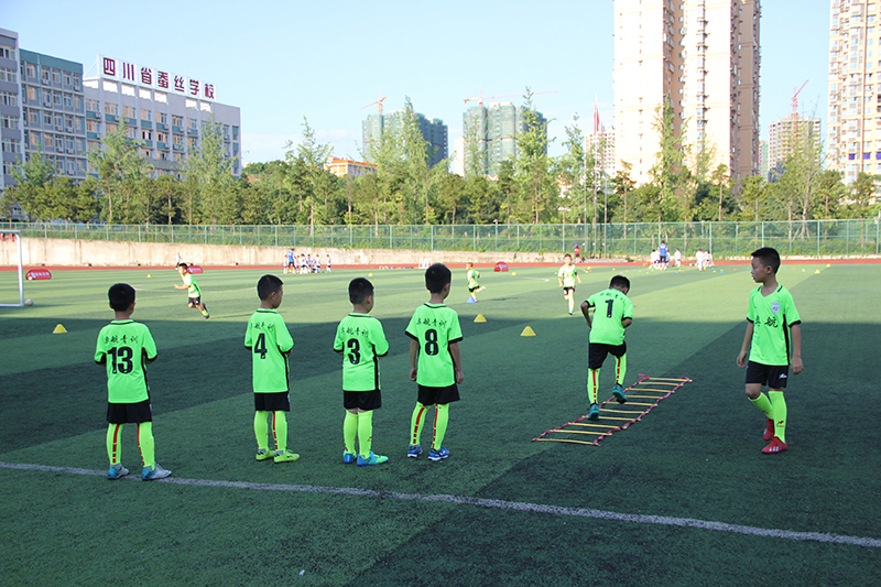 四川南充奥航足球俱乐部直播,南充奥航足球比赛直播