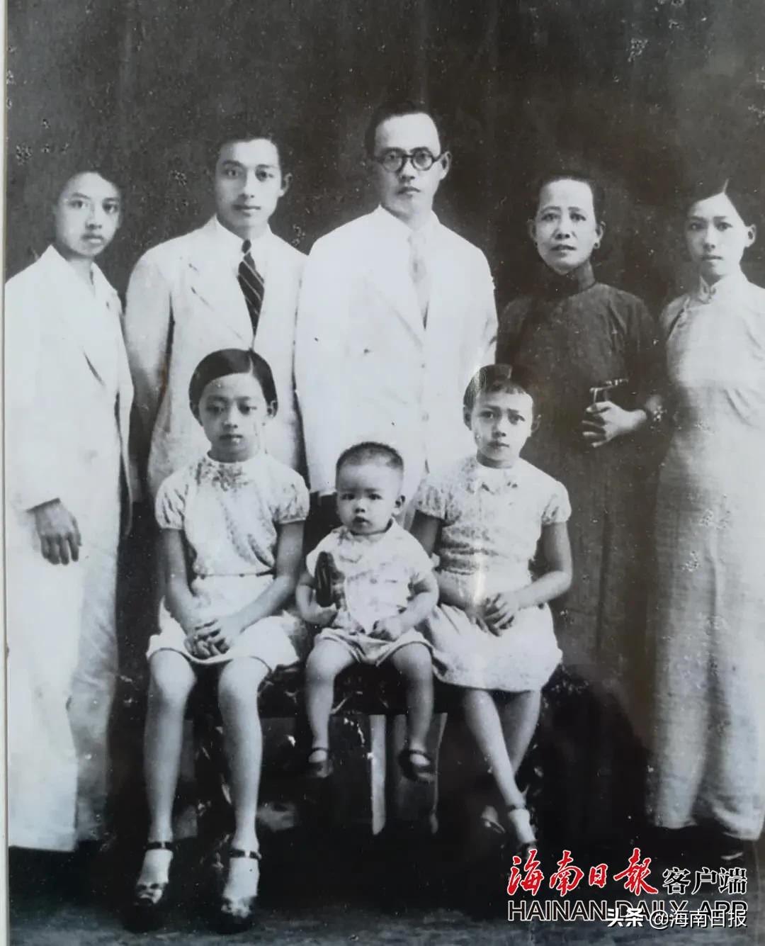 “八百壮士”所属五二四团，团长韩宪元系海南文昌人