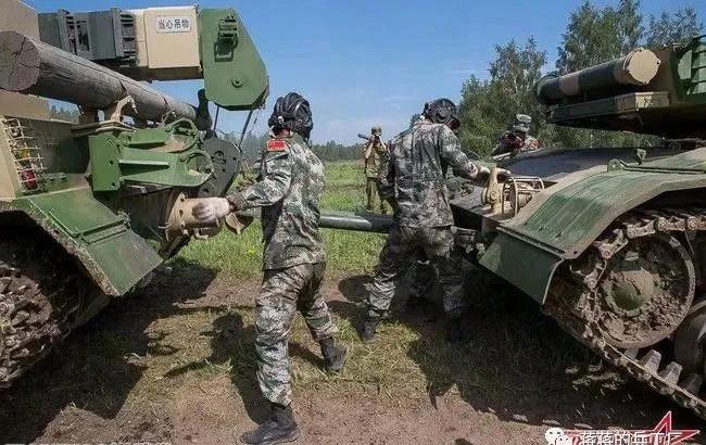 底盘装甲能耐多大冲击,底盘装甲抗冲击