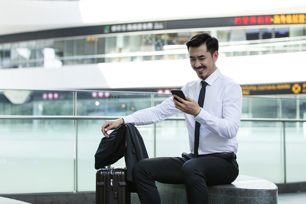 现在近视做激光手术好不好,激光治疗近视亲身经历