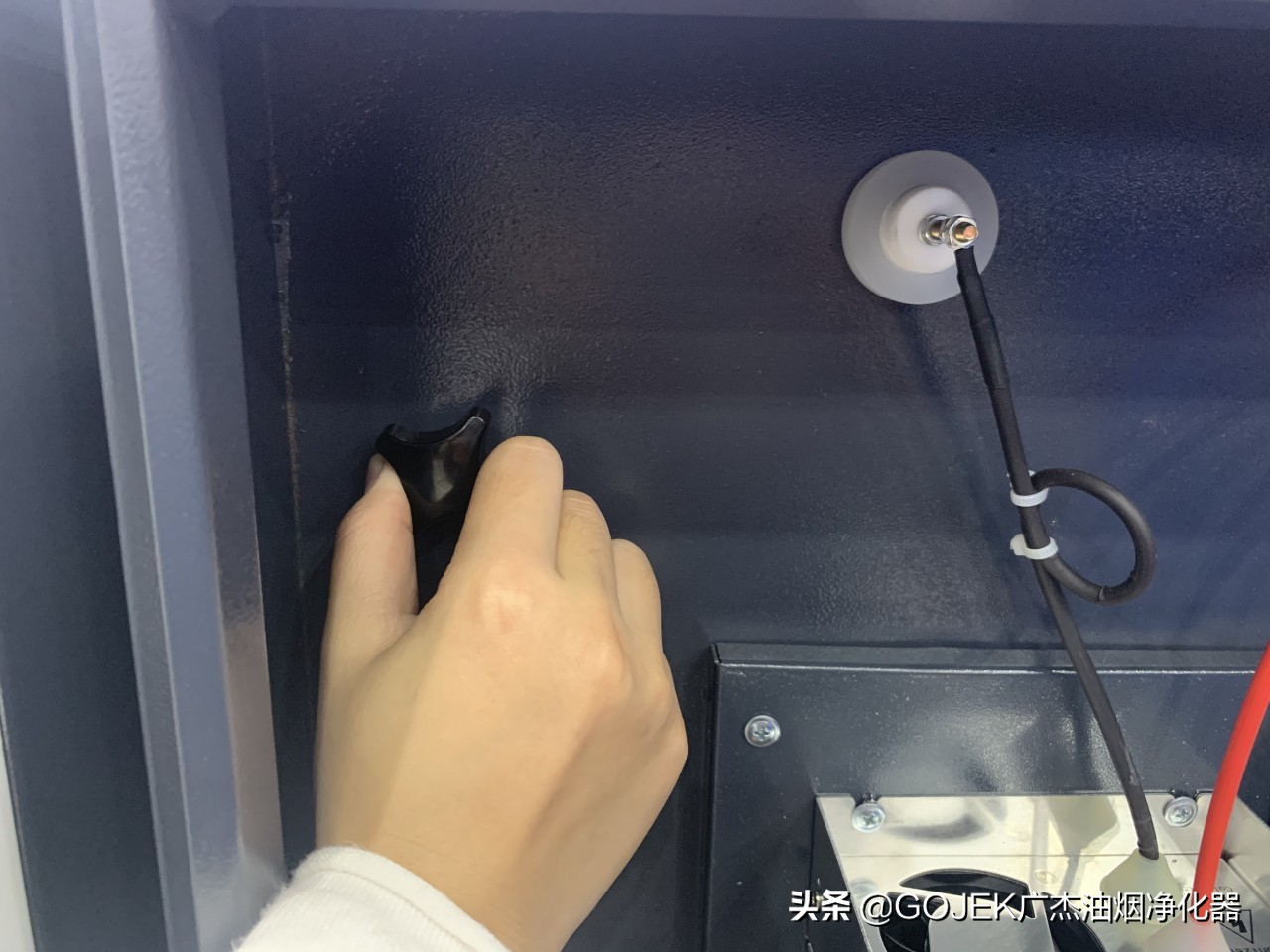 油烟净化器正确放电步骤,油烟净化器电场有问题怎么解决