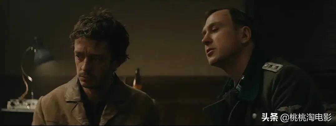 为了电影而创造一门语言,这个导演太拼了