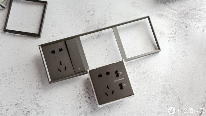 施耐德皓呈系列小夜灯现场效果,施耐德颜值开关插座