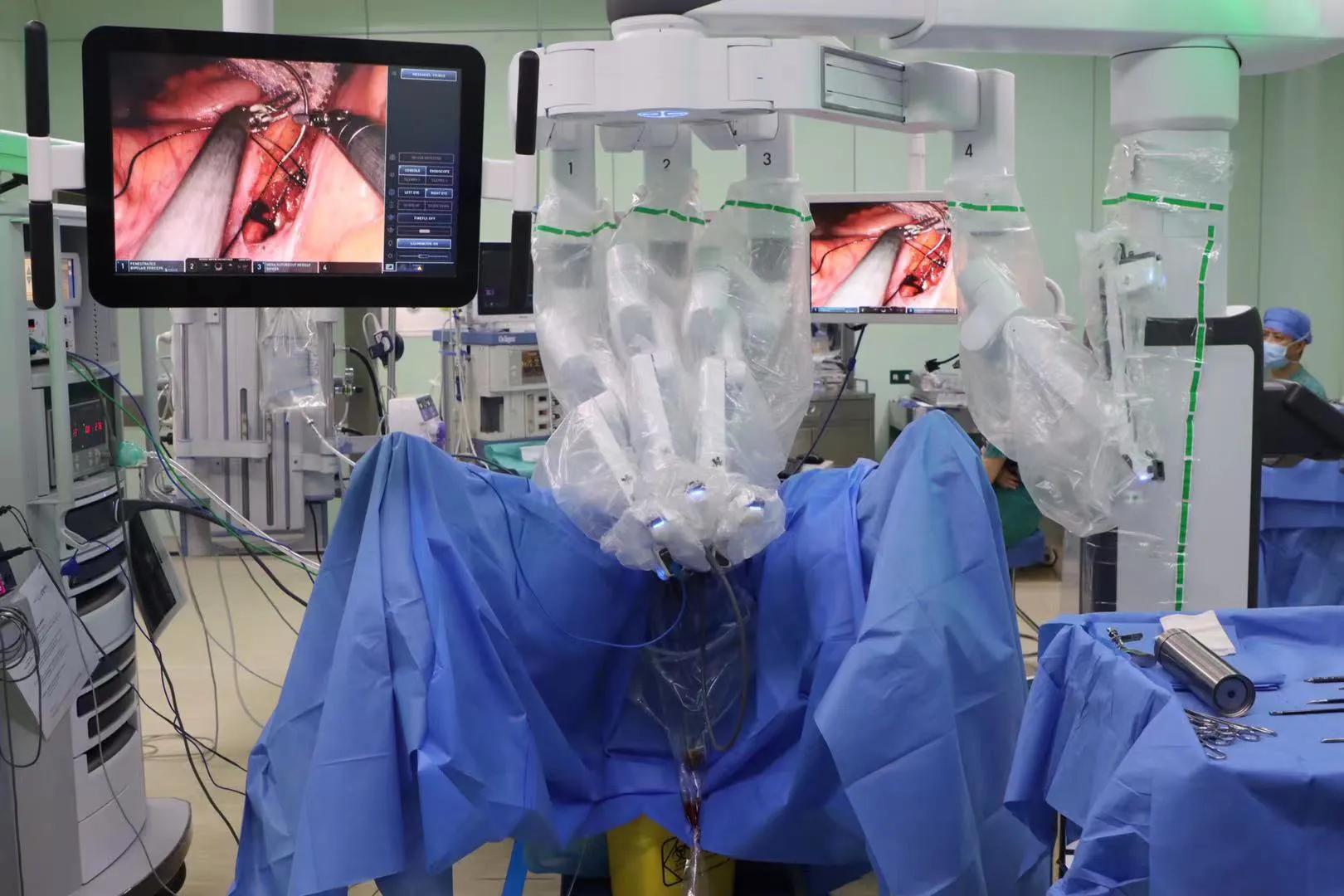 四川首例！成妇儿妇科微创手术再突破