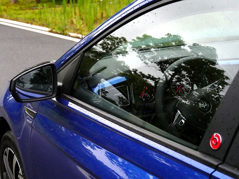 大众poloplus纵情乐活版,大众poloplus和飞度哪个好