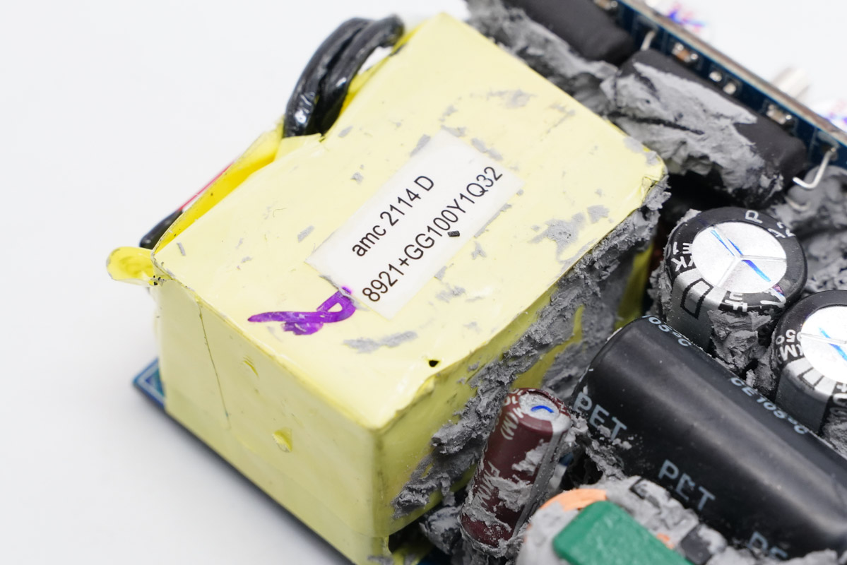 绿联氮化镓100w商务版,绿联氮化镓100W快充