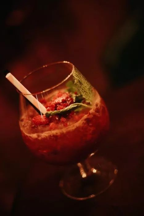 武汉适合一个人去的小酒馆,武汉不贵小资的酒馆